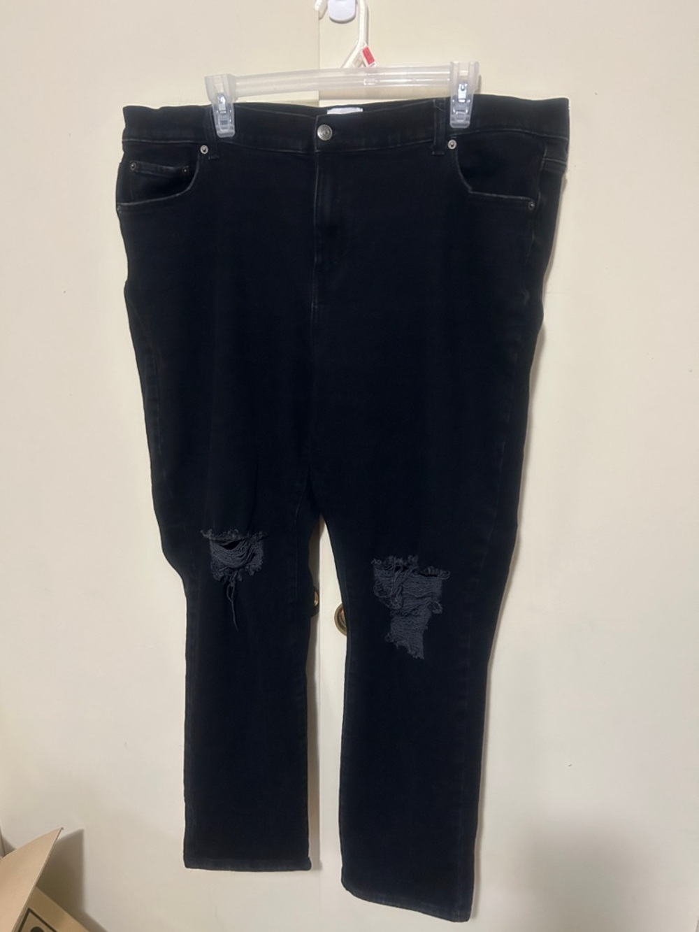 True Craft Women's High-Rise Black Distressed Jeans